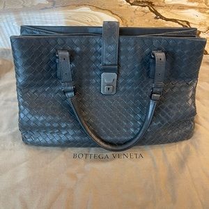 Bottega Veneta Roma bag, large, grey, beautiful bag!
